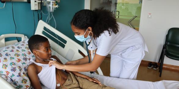 nourrisson bébé HUDERF Hôpital.jpg