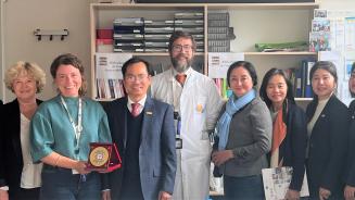 pédopsychiatrie Véronique Delvenne vietnam HUDERF 